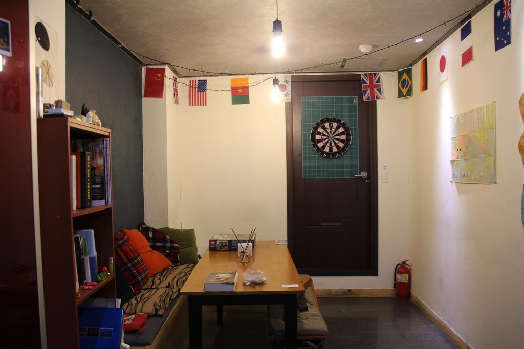 Hotel Backpackers' House Busan Esterno foto