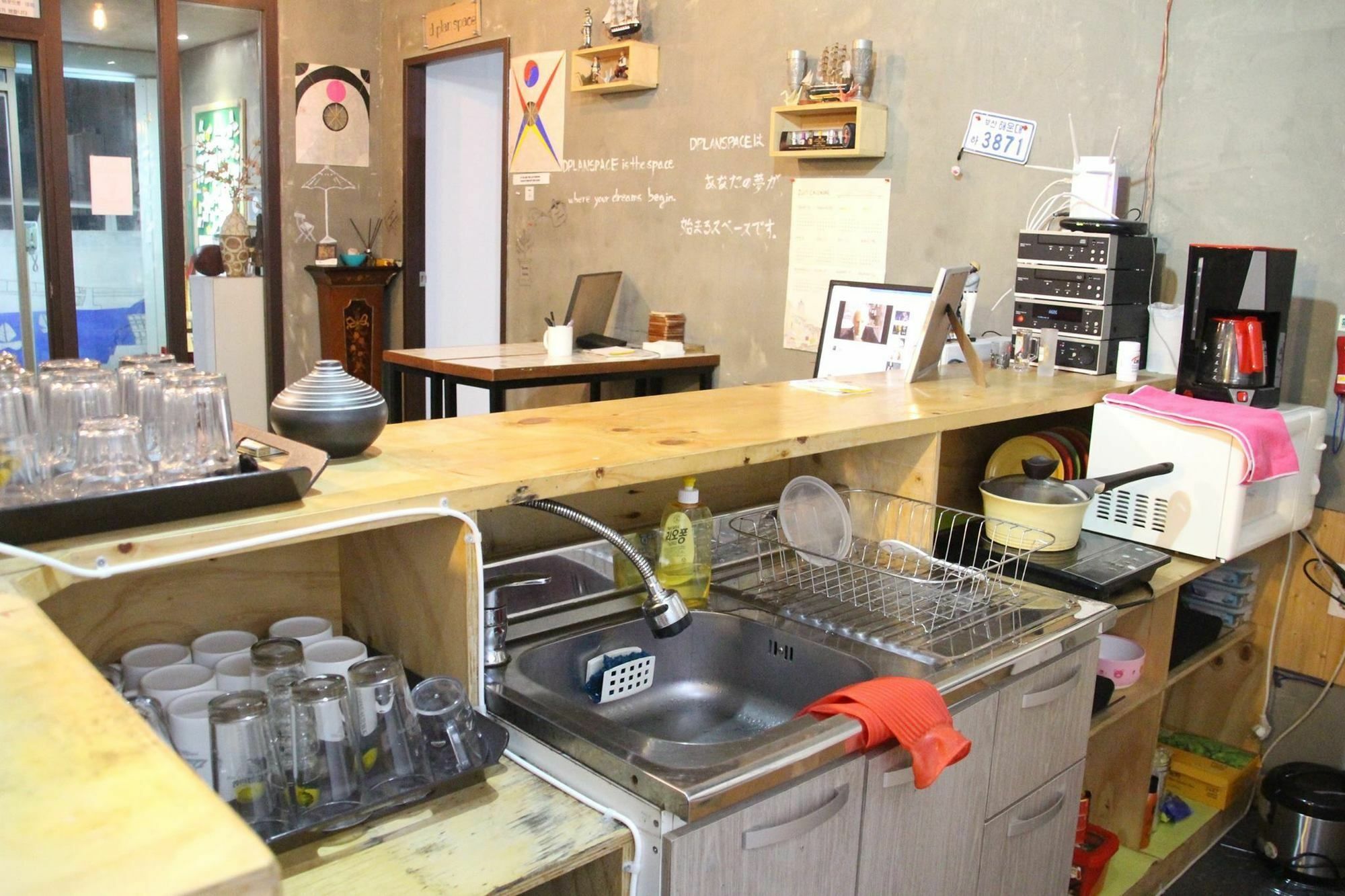 Hotel Backpackers' House Busan Esterno foto
