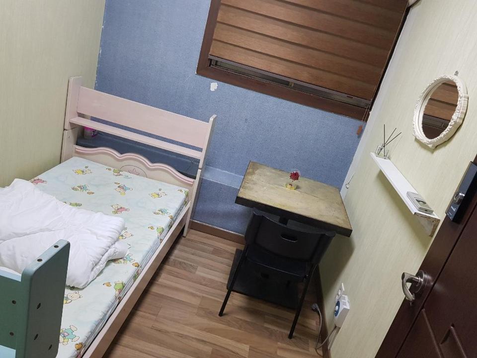 Hotel Backpackers' House Busan Esterno foto
